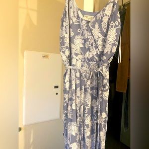 CUTE Stylish jumpsuit!
